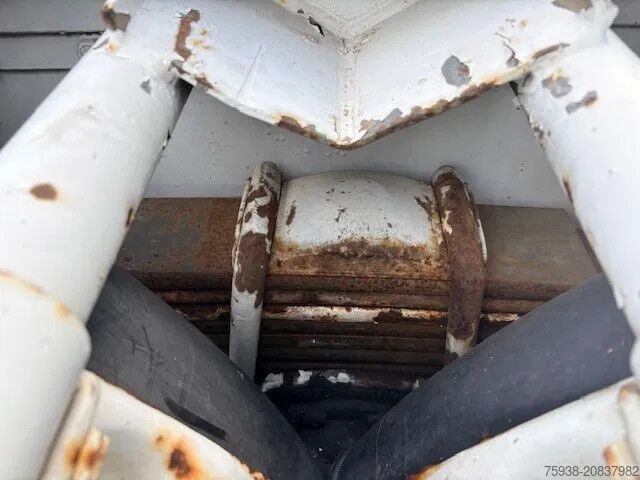 Standard-SZM MAN 26 240DFS FULL STEEL SUSPENSION / DAYCAB (ZF MA...