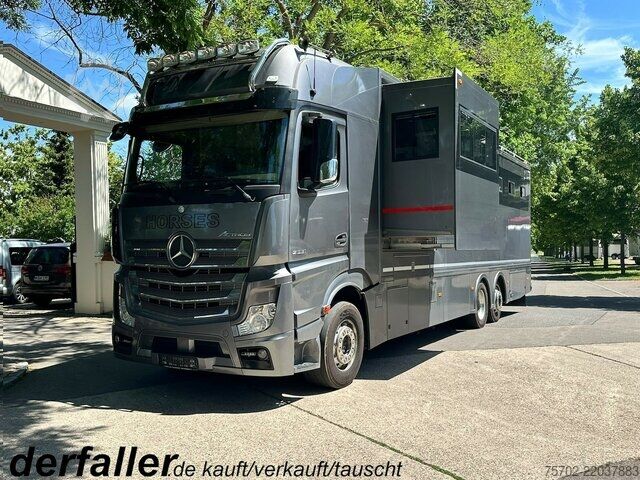 Bestelwagen Mercedes-Benz Actros 2551 5-6 Pferde, Popout, Automatik, WoMo