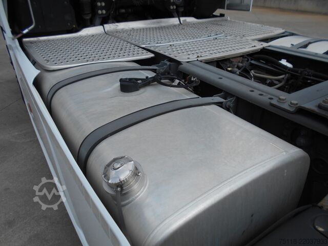 Standardni tegljač DAF XF 510