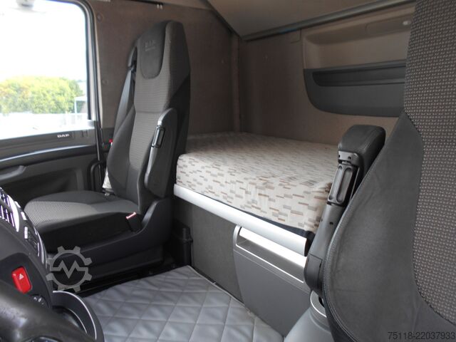 Standardni tegljač DAF XF 510
