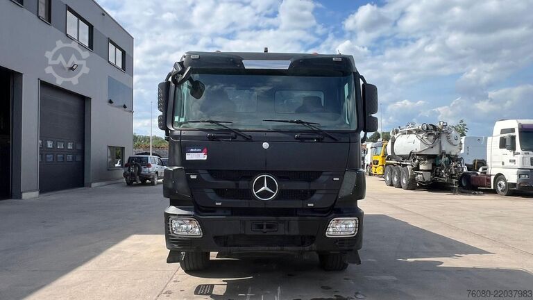 Système de bras à crochet Mercedes-Benz Actros 3344 (MP3 / GRAND PONT / LAMES / BIG AXL...