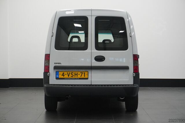 Opel Combo 1.3 CDTi Base – Airco – NAP – € 1.750,- marge Opel Combo 1.3 CDTi Base - Airco - NAP - € 1.750,- M...
