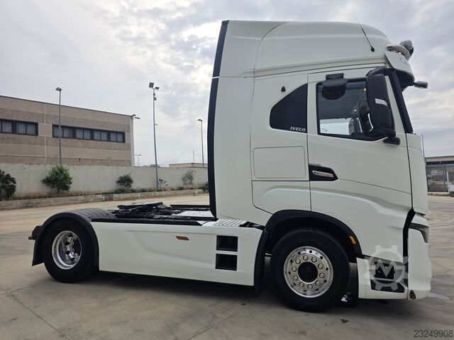  IVECO 440S57