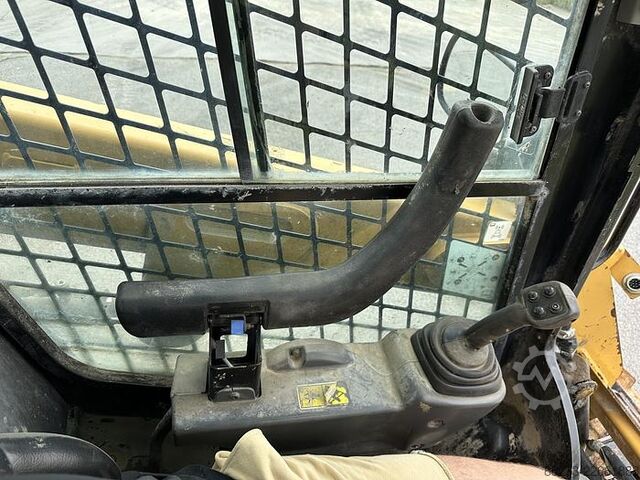 Raupenlader CAT 239D