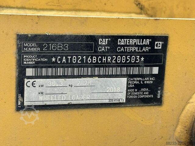 Lader CAT 216B3