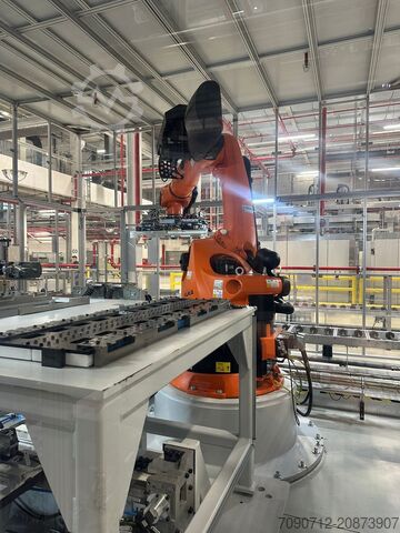 Industrial robot KUKA KRC4 KR510 R3080 / FLR