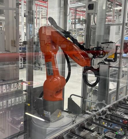 Industrial robot KUKA KRC4 KR10 R1100-2 / FLR