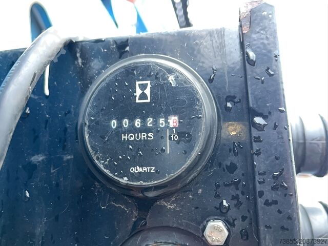 Trailer-Mounted Boom Lift Genie TZ-50 DC w/Drive (17m)