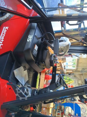 Electric 4-wheel forklift EP EFL353S