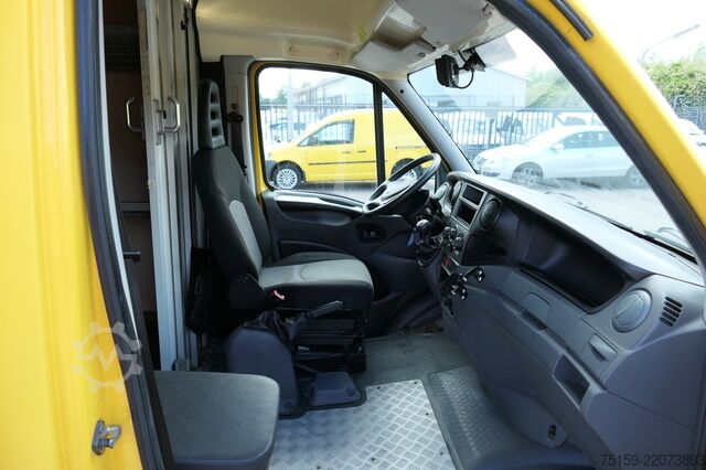 Skříňová dodávka iveco Daily 35 S11 C30C AUTOMATIK KAMERA MAXI KAMERA Regale LUFT - EURO 5 - CoC