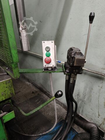 Hydraulisk press WMW Zeulenroda 250 T