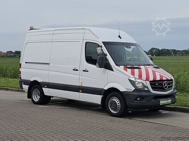 Kombi z wysokim dachem MERCEDES-BENZ SPRINTER 519 L2H2 V6 3.0Ltr Airco
