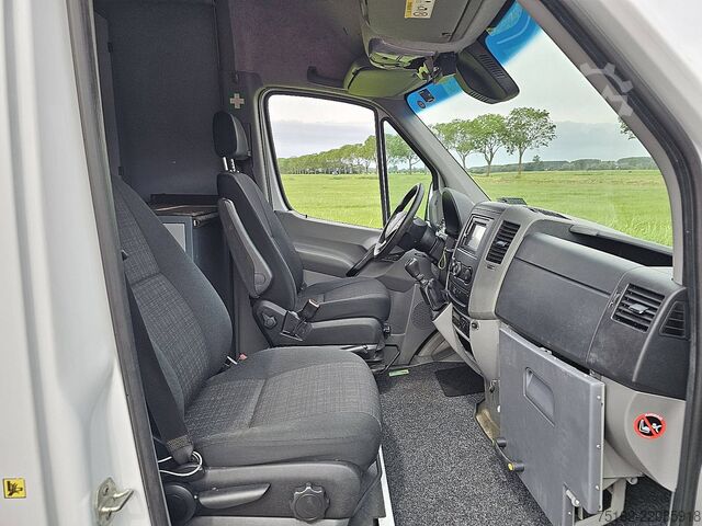 Kombi z wysokim dachem MERCEDES-BENZ SPRINTER 519 L2H2 V6 3.0Ltr Airco