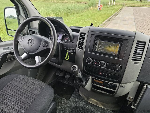 Kombi z wysokim dachem MERCEDES-BENZ SPRINTER 519 L2H2 V6 3.0Ltr Airco