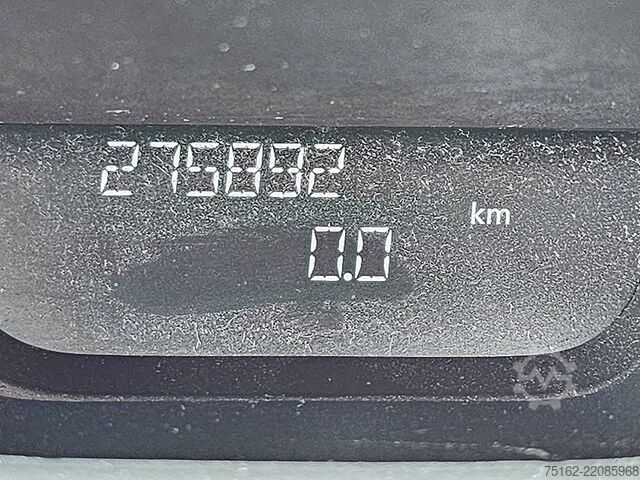 Kombi z wysokim dachem RENAULT TRAFIC 2.0 DCI