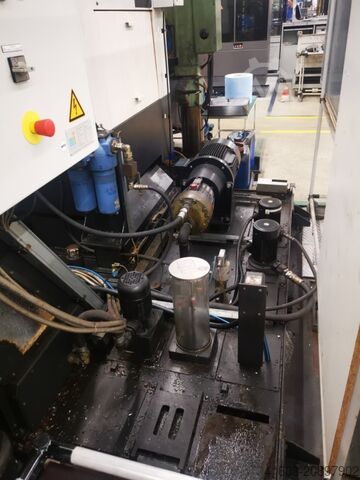 CNC obráběcí centrum - vertikální MAZAK MTV-655/80N