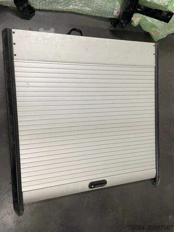 Oprolbare afdekking voor laadbak van een pick-up * Afdekking voor laadbak pick-up Oprolbare afdekking voor laadbak van een pick-up *Afdekking voor laadbak pick-up