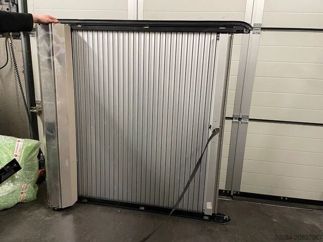 Oprolbare afdekking voor laadbak van een pick-up * Afdekking voor laadbak pick-up Oprolbare afdekking voor laadbak van een pick-up *Afdekking voor laadbak pick-up