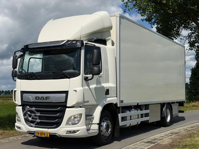 Bőrönd DAF CF 290 CF290.18 EURO6 2020.  Bakwagen met Laadk...