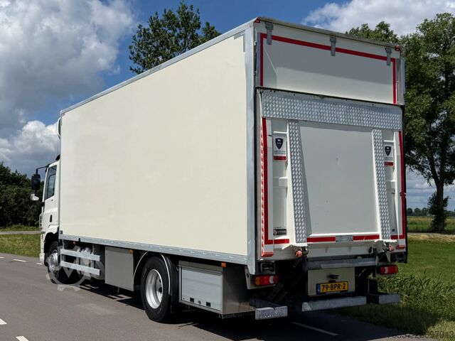 Bőrönd DAF CF 290 CF290.18 EURO6 2020.  Bakwagen met Laadk...