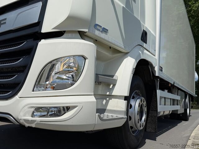 Bőrönd DAF CF 290 CF290.18 EURO6 2020.  Bakwagen met Laadk...
