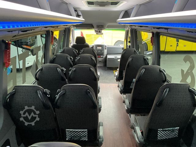 Minibus VOLKSWAGEN Crafter 2,0 D/516/20 Sitze/Sprinter/neuer  Motor