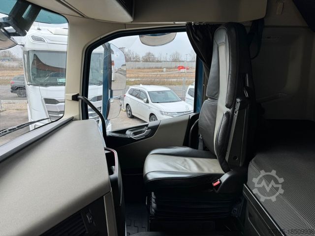 Araba taşıyıcı kamyon VOLVO FH 460*GLOBETROTTER *STANDKLIMA*AUTOTRANSPORTER*