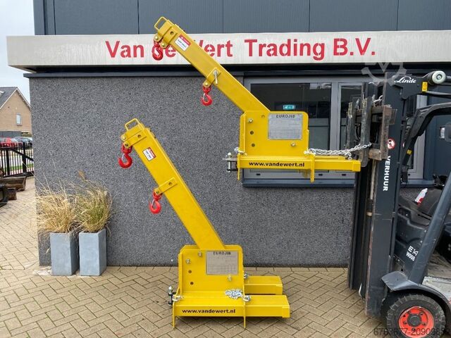 Heftruck verreiker shovel HIJS JIB, LASTARM 3/5 ton's verstelbare, uitschuifbare hijsjib  heftruck verreiker shovel HIJS JIB, LASTARM 3/5 ton's verstelbare, uitschuifbare hijsjib