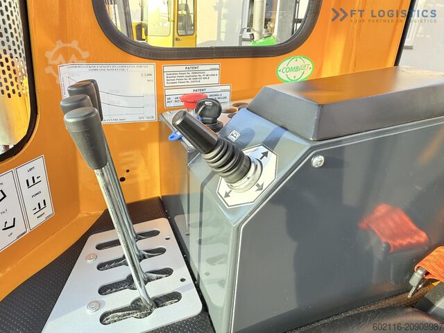 četvorosmerni viljuškar Combilift C3000 GAS DUPLEX 4500 FREE LIFT CABIN