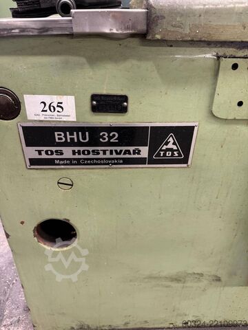 Központ nélküli hengeres csiszológép TOS HOSTIVAR BHU 32