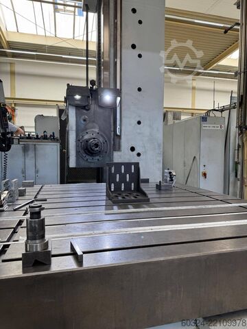 CNC - fúrógép TOS VARNSDORF WHN 13 CNC