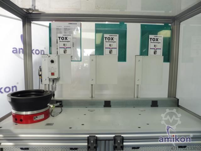 Installation de rivetage par poinçonnage entièrement automatisée sans pince robotisée TOX TZ-VSN