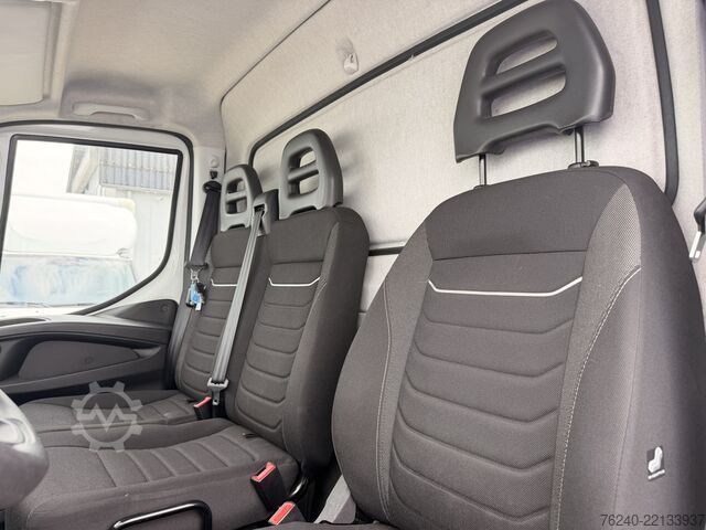 Bőrönd Iveco Daily 35C14 Dhollandia 750kg • Climate Control ...