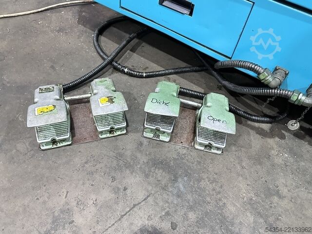 Tour CNC à banc incliné Doosan Mecatec S550LM