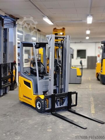 Vehículo eléctrico de 3 ruedas Jungheinrich EFG 216k - Service Neu - Batterie 85% + Garantie