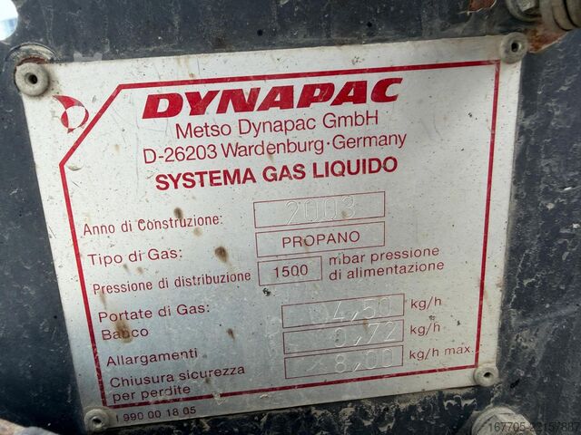 Extendedora de asfalto sobre ruedas Dynapac F121-6W