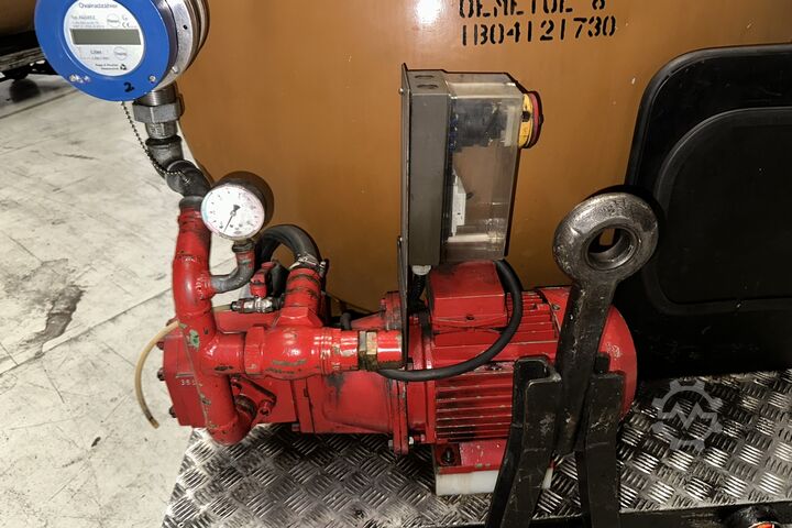 Mobil tank / su tankı / sıvı  
