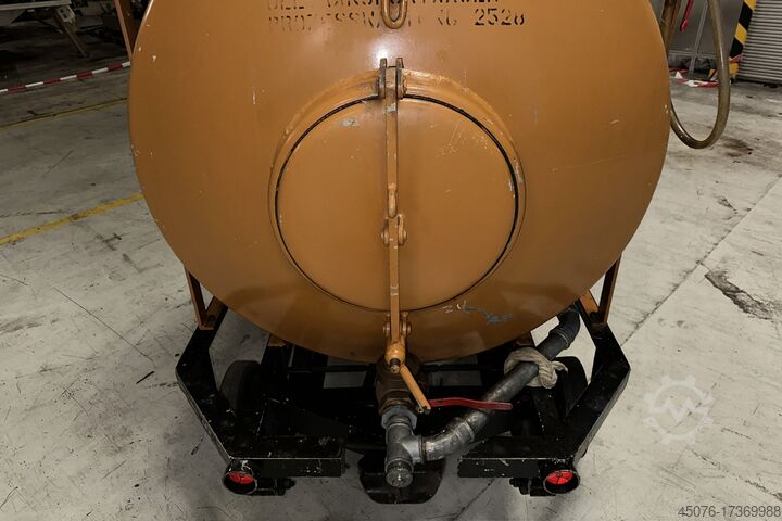 Mobil tank / su tankı / sıvı  