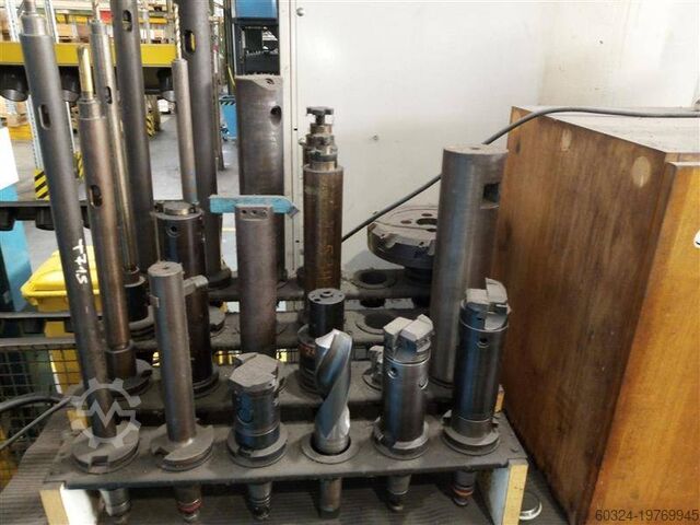 CNC-bordsborrmaskin (T-borrmaskin) TOS VARNSDORF WHNQ 13 CNC