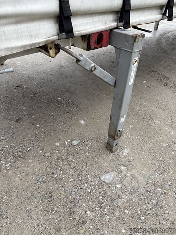 Výměnná nástavba s plošinou a plachtou Krone Jumbo 3m Innenhöhe Hubdach Edscha