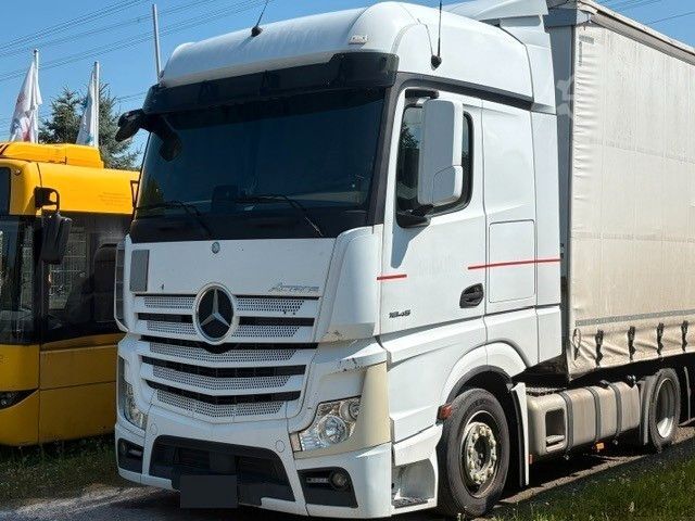 Trator de grande volume MERCEDES-BENZ 1845 LS GiGa Space