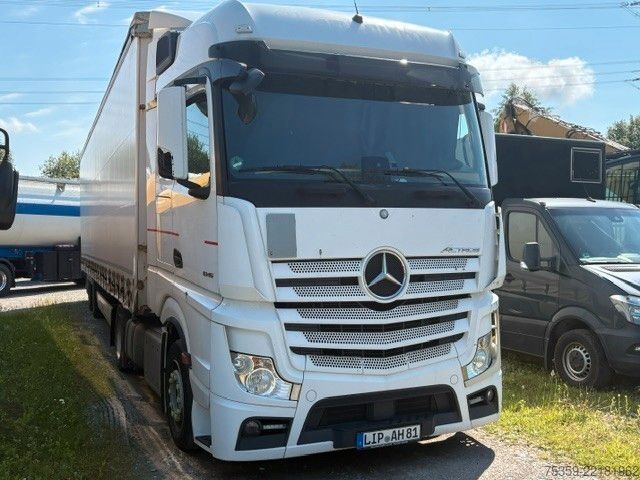 Trator de grande volume MERCEDES-BENZ 1845 LS GiGa Space