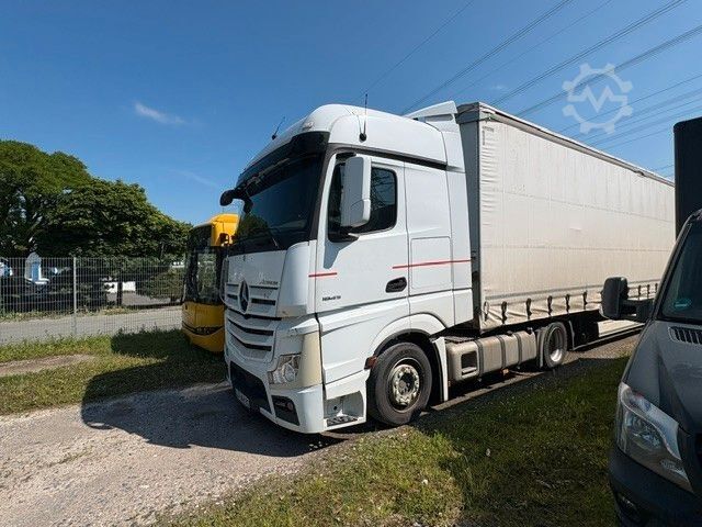 Trator de grande volume MERCEDES-BENZ 1845 LS GiGa Space