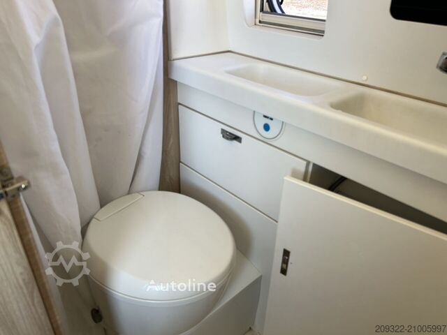 Lakókocsi/lakóautó Fiat Weinsberg Carabus 600 K 4 posti letto | Completamente attrezzato