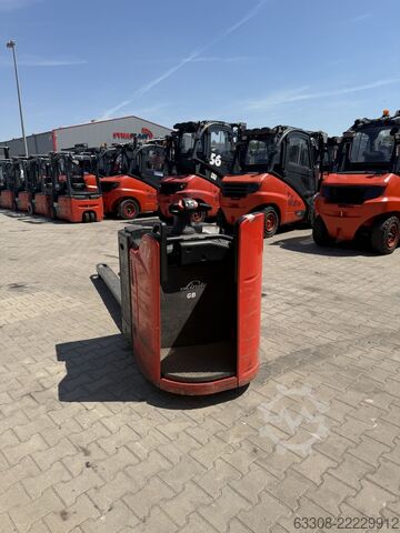 Nízkoúrovňový vychystávač objednávek Linde T25 SP