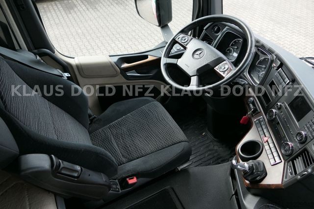 Skříňový nákladní automobil MERCEDES-BENZ Actros 1842 Komplettzug Durchladesystem