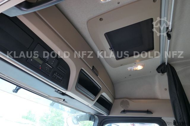 Skříňový nákladní automobil MERCEDES-BENZ Actros 1842 Komplettzug Durchladesystem