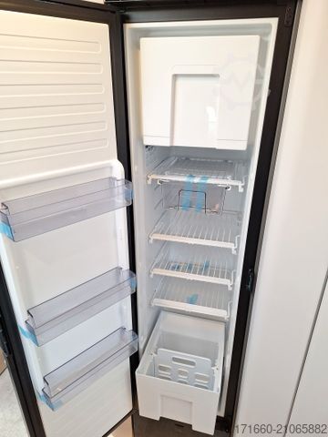 Teilintegriertes Wohnmobil HYMER/ERIBA B-Klasse MC T 680