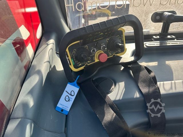 Teleskopický manipulátor MAGNI Magni TH 6.10 / 4x4x4 / Funk / 6.000 kg