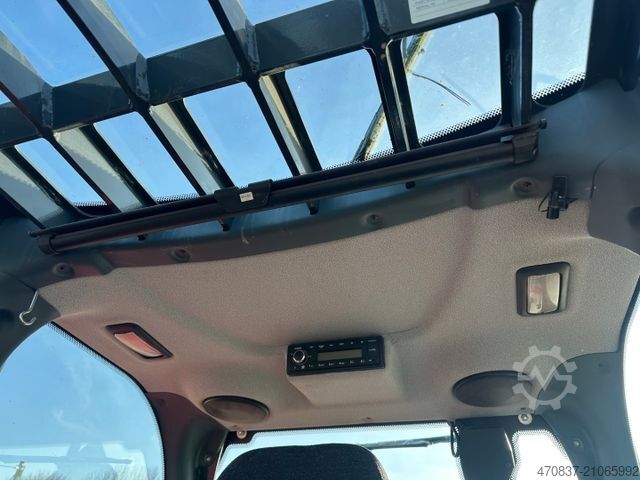 Teleskopický manipulátor MAGNI Magni TH 6.10 / 4x4x4 / Funk / 6.000 kg